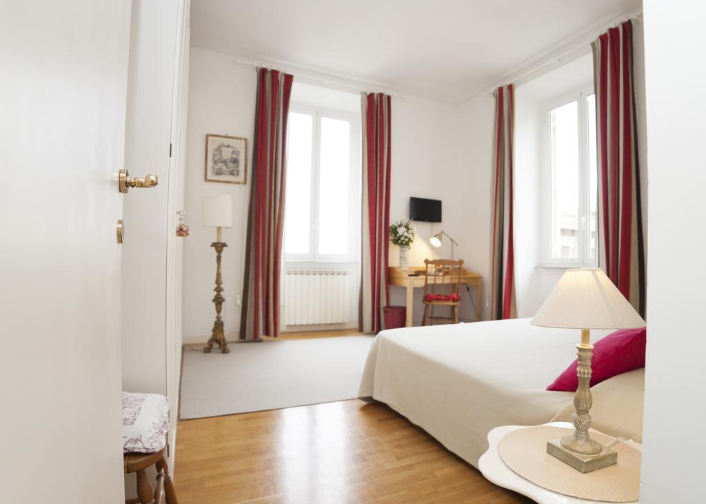 B&B Ondina โรม ภายนอก รูปภาพ
